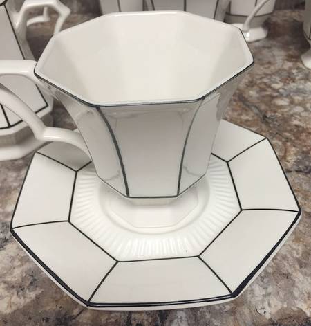 Top Hat Footed Cup & Saucer Set