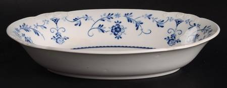 Victorian 9" Oval Vegetable Bowl