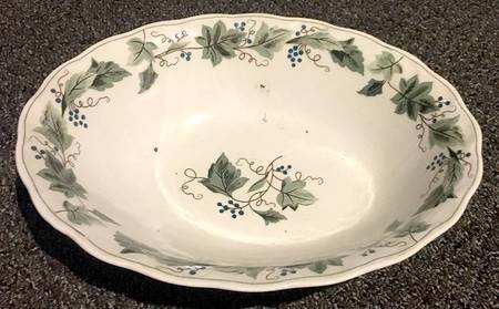 Vintage 10" Round Vegetable Bowl