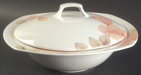 Virginia Rose Round Covered Vegetable