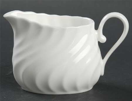 White Elegance Creamer