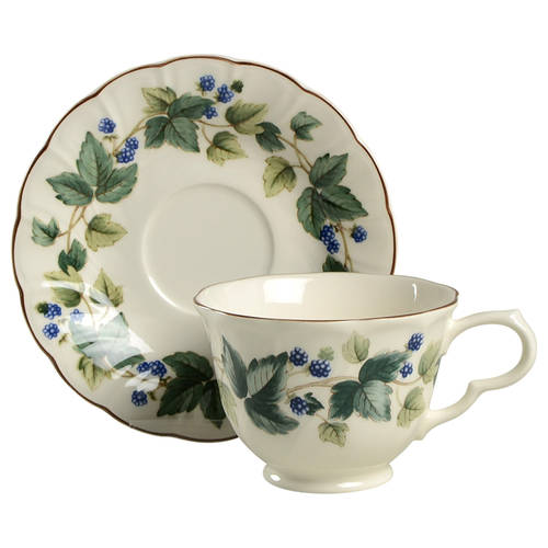 Wild Berry Footed Cup & Saucer Set by Nikko