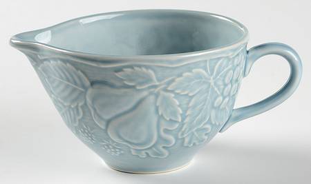 Woodbury Blue Creamer