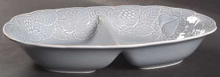 Woodbury Blue 12" Oval Divided Vegetable Bowl