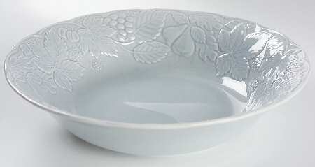 Woodbury Blue 9" Round Vegetable Bowl