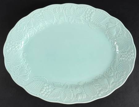 Woodbury Green 14" Oval Serving Platter