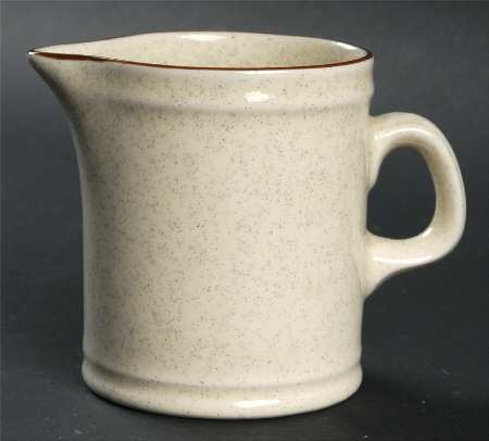 Woodrush Creamer