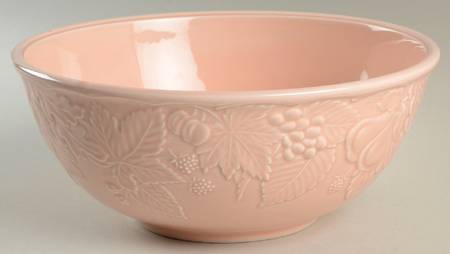 Woodbury Peach 9" Mixing Bowl