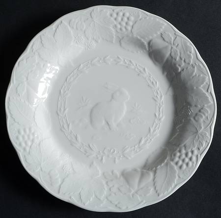 Woodbury White Accent Luncheon Plate