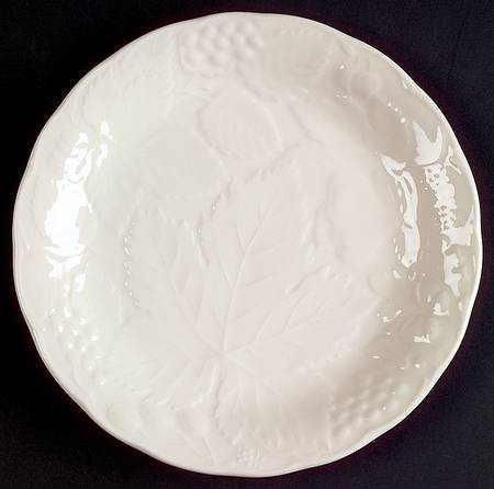 Woodbury White Bread & Butter Plate