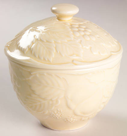 Woodbury Yellow Sugar Bowl & Lid