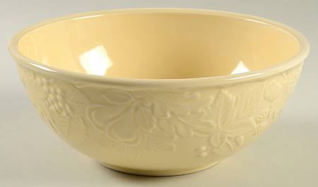 Woodbury Yellow 8" Mixing Bowl