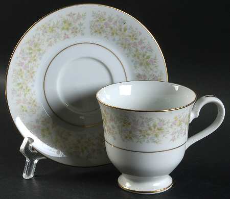 Botanica Footed Cup & Saucer Set