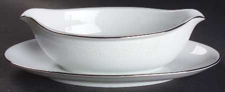 Cluny Lace Gravy Boat with Attached Underplate