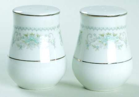 Cumberland Salt & Pepper Set by Nitto