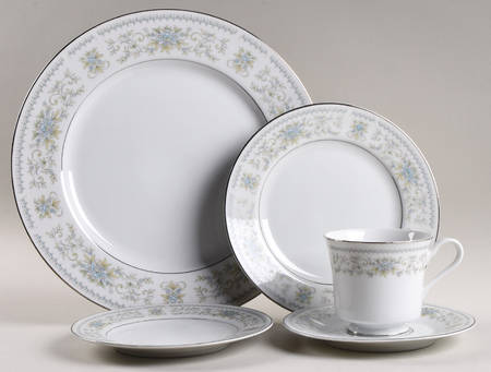Hanover Platinum 5 Piece Place Setting