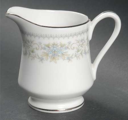 Hanover Platinum Creamer by Nitto