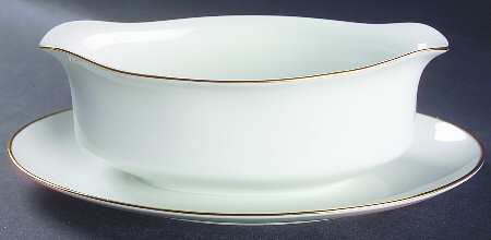 Hawthorne Gravy Boat with Attached Underplate