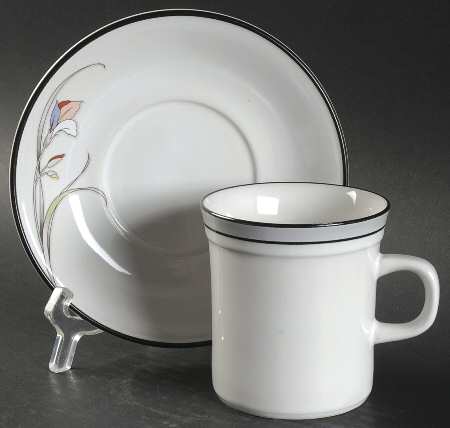 Horizon East Flat Cup & Saucer Set