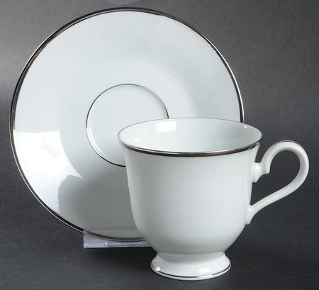 Mayfair Footed Cup & Saucer Set