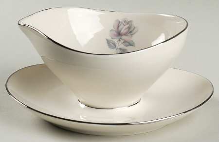 Castle Rose Gravy Boat with Attached Underplate