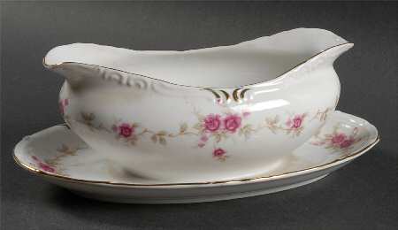 Caroline Gravy Boat with Attached Underplate