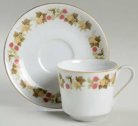 Harvest Song Flat Cup & Saucer Set