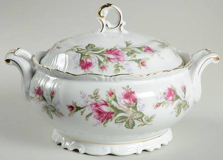 Old Rose Round Covered Vegetable