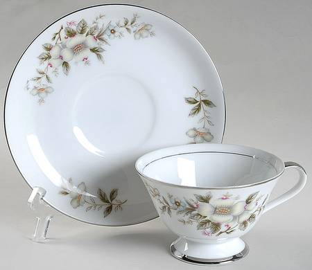 Shenandoah Footed Cup & Saucer Set