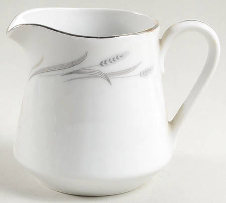 Summerfield Creamer