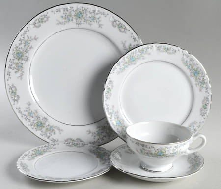 Theresa 5 Piece Place Setting