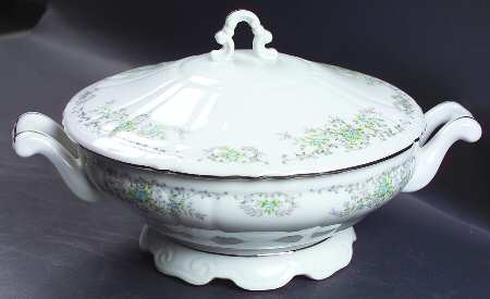 Theresa Round Covered Vegetable