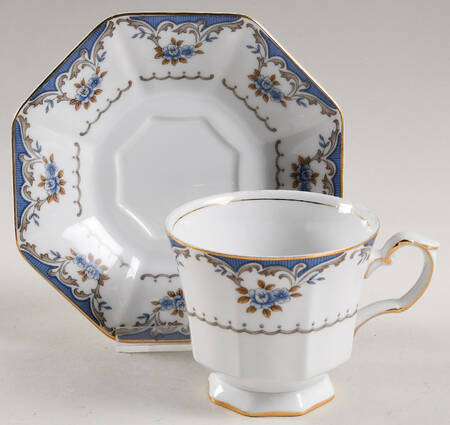 Tradition Footed Cup & Saucer Set