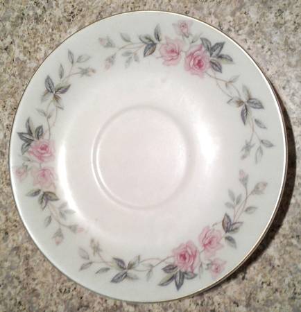 Trellis Saucer