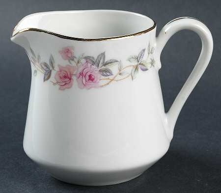 Trellis Creamer