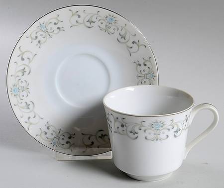 Versailles Flat Cup & Saucer Set