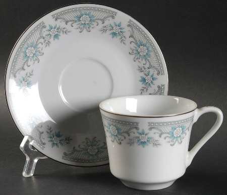 Vernon Flat Cup & Saucer Set