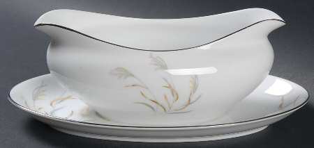 Autumn Breeze Gravy Boat with Attached Underplate