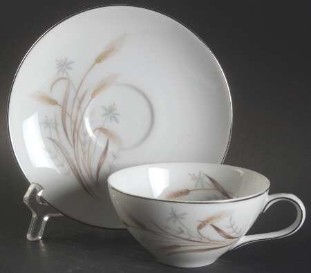Flat Cup & Saucer Set