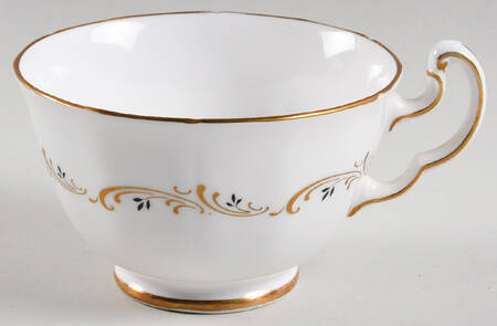 Lake Louise Footed Cup