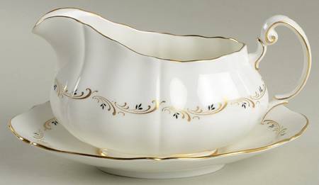 Lake Louise Gravy Boat & Underplate