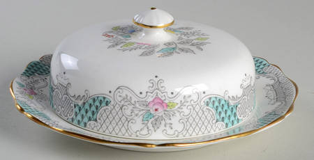 Lowestoft Round Covered Butter