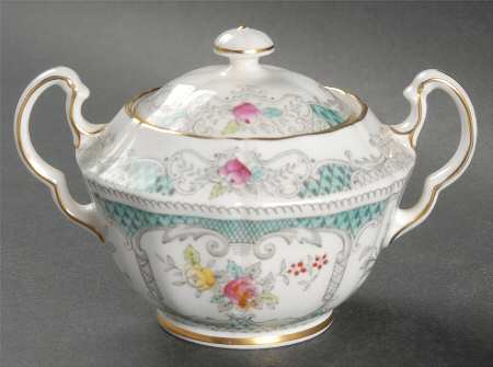 Lowestoft Sugar Bowl & Lid