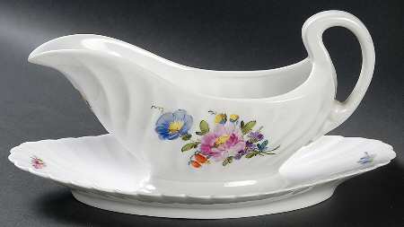 1012 Gravy Boat with Attached Underplate