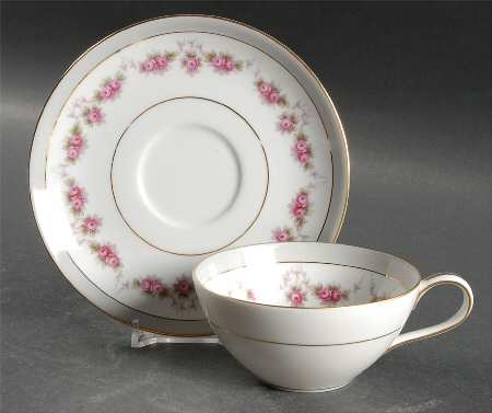 1313 Flat Cup & Saucer Set