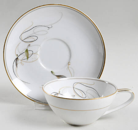 1389 Flat Cup & Saucer Set