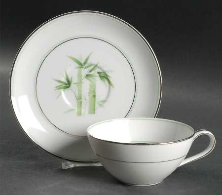 Flat Cup & Saucer Set