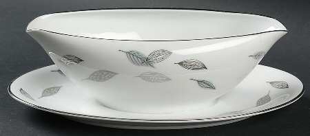 276 Gravy Boat with Attached Underplate