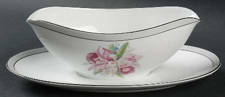 Orchid Gravy Boat with Attached Underplate