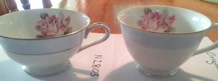 N1429 Footed Cup
